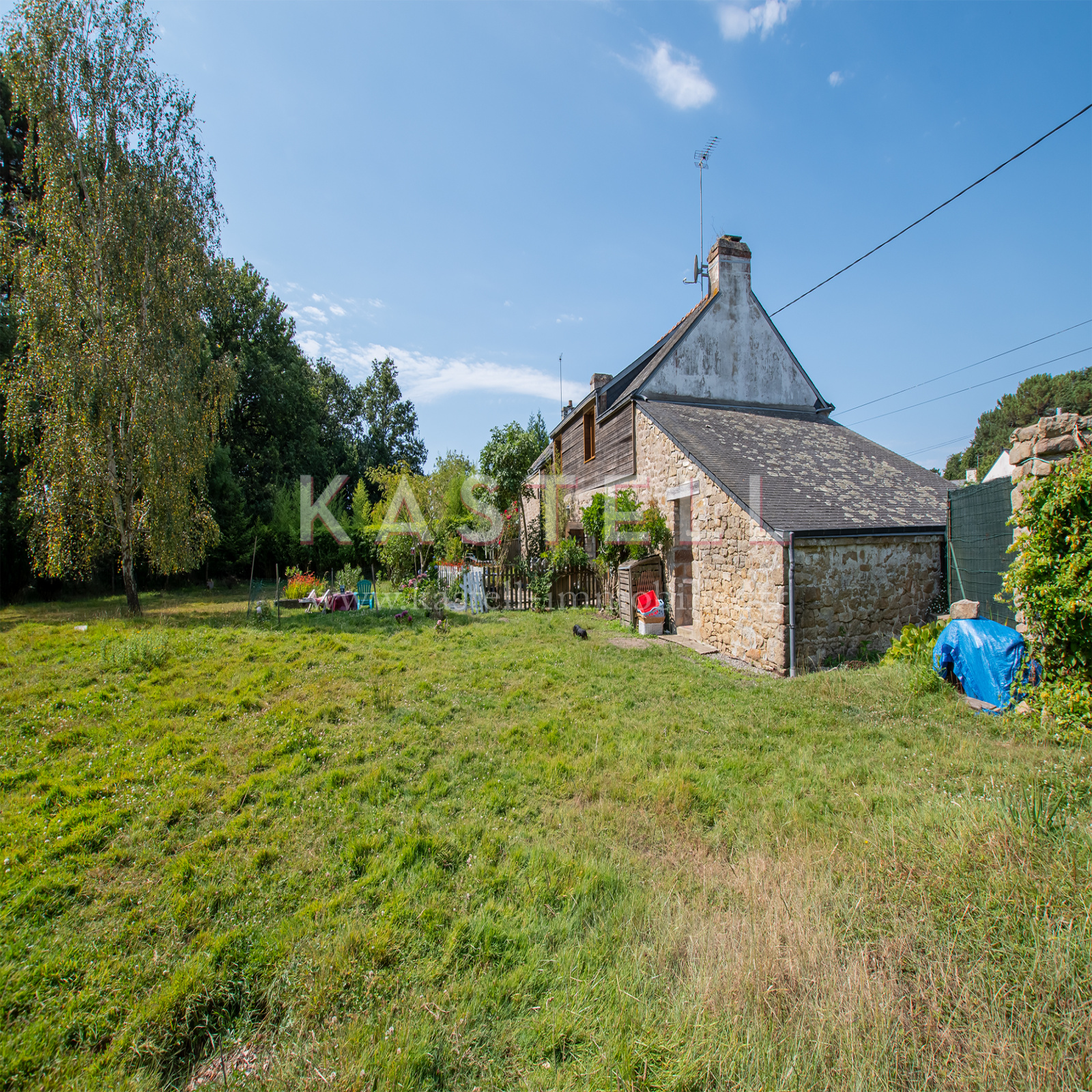 Ferme Avec Hectares à Vendre En Vendée vente ANCIENNE FERME RÉNOVÉE AVEC 1/2 HECTARE DE TERRAIN - CARNAC BOURG